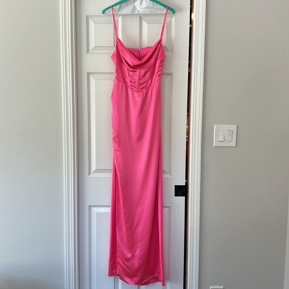 Retrofete Rosa Dress - Picture 5 of 9